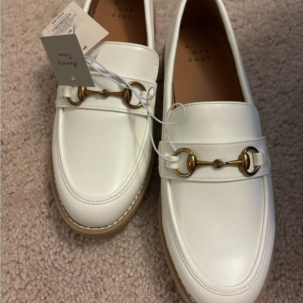 *NWT* A New Day chunky off white loafers with chain detail